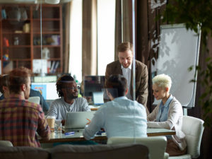 お昼ご飯も会議費？